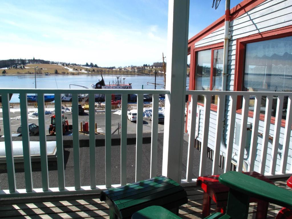 Brigantine Inn Lunenburg Kültér fotó