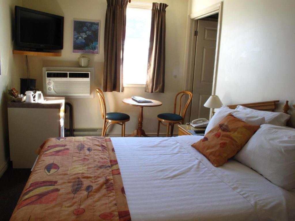 Brigantine Inn Lunenburg Szoba fotó