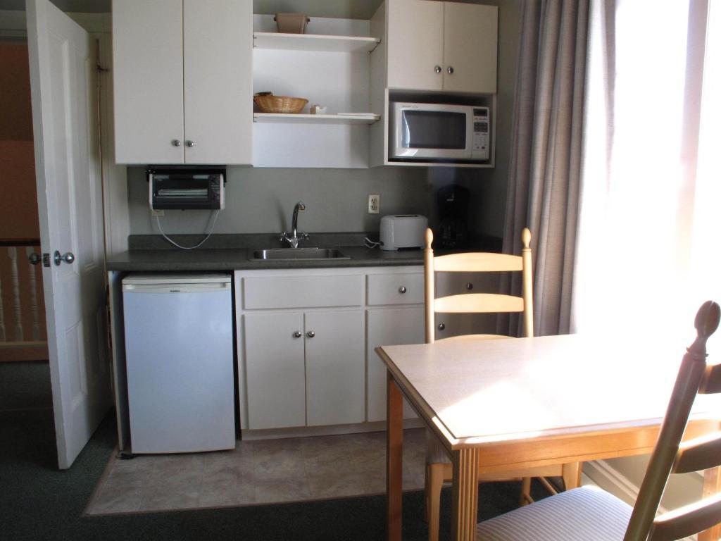 Brigantine Inn Lunenburg Szoba fotó