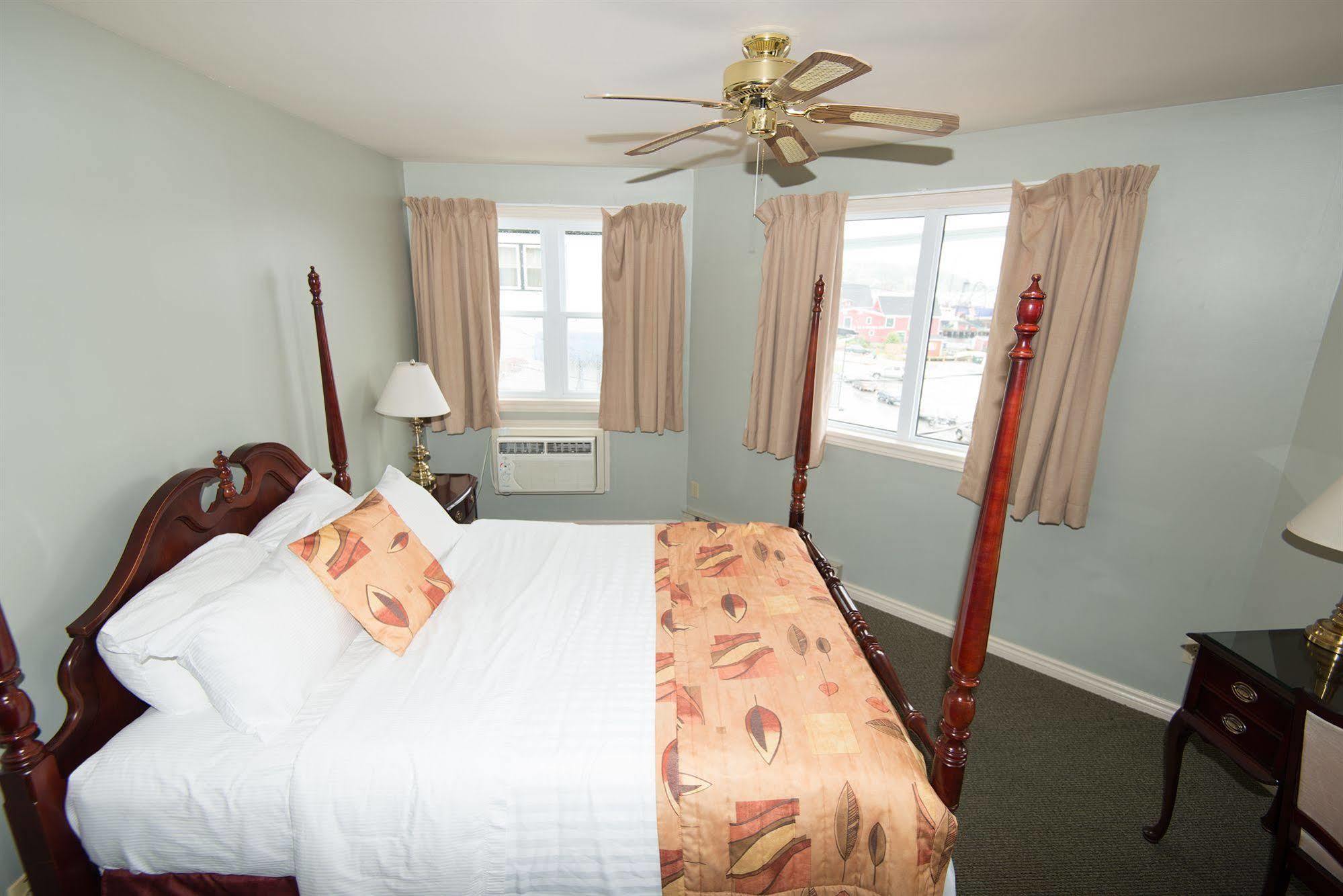 Brigantine Inn Lunenburg Kültér fotó