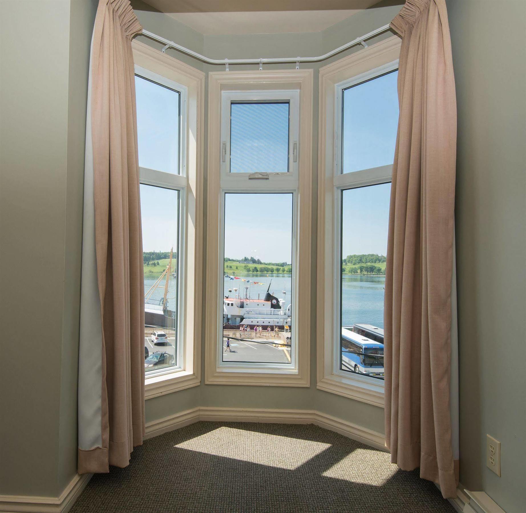 Brigantine Inn Lunenburg Kültér fotó