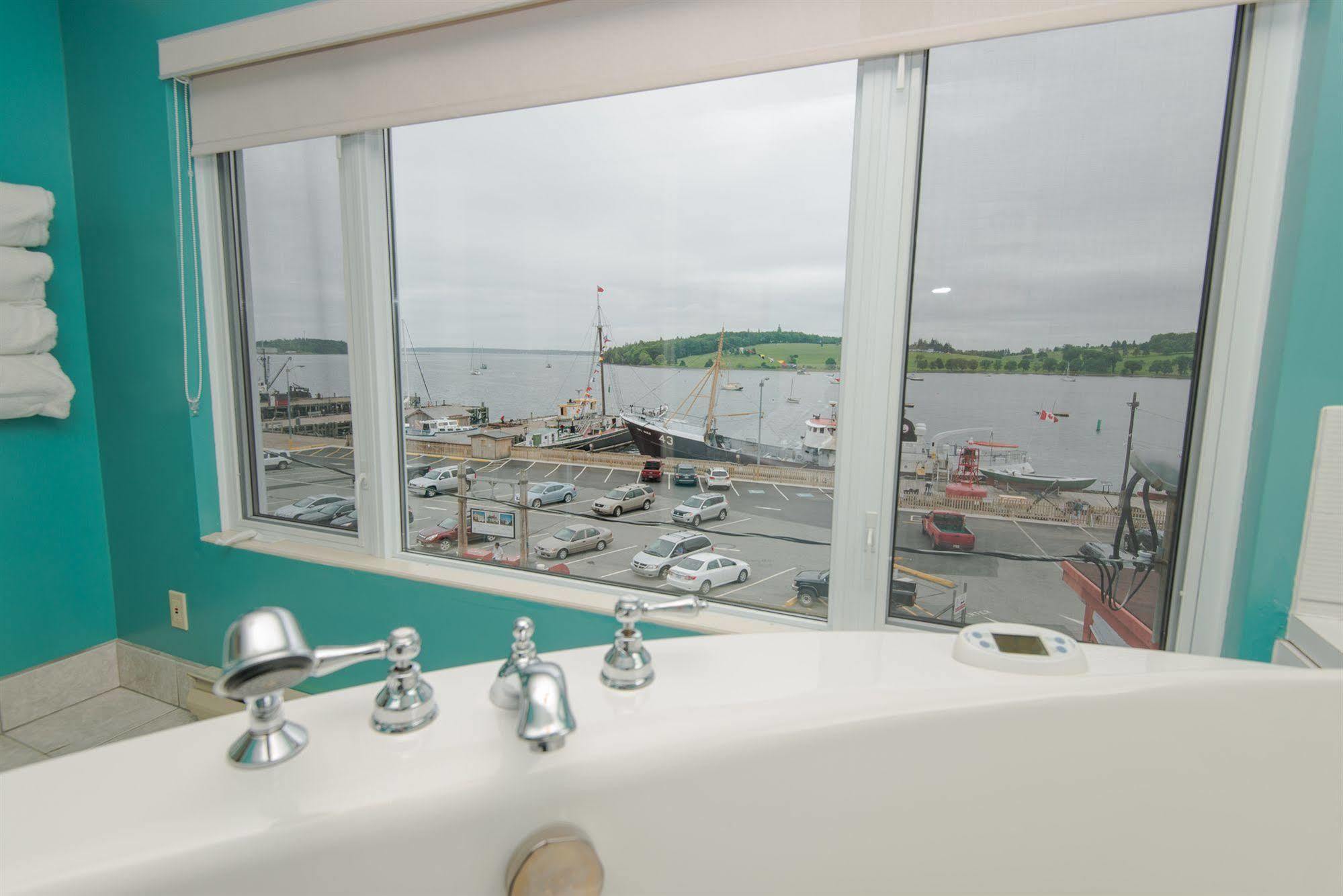 Brigantine Inn Lunenburg Kültér fotó